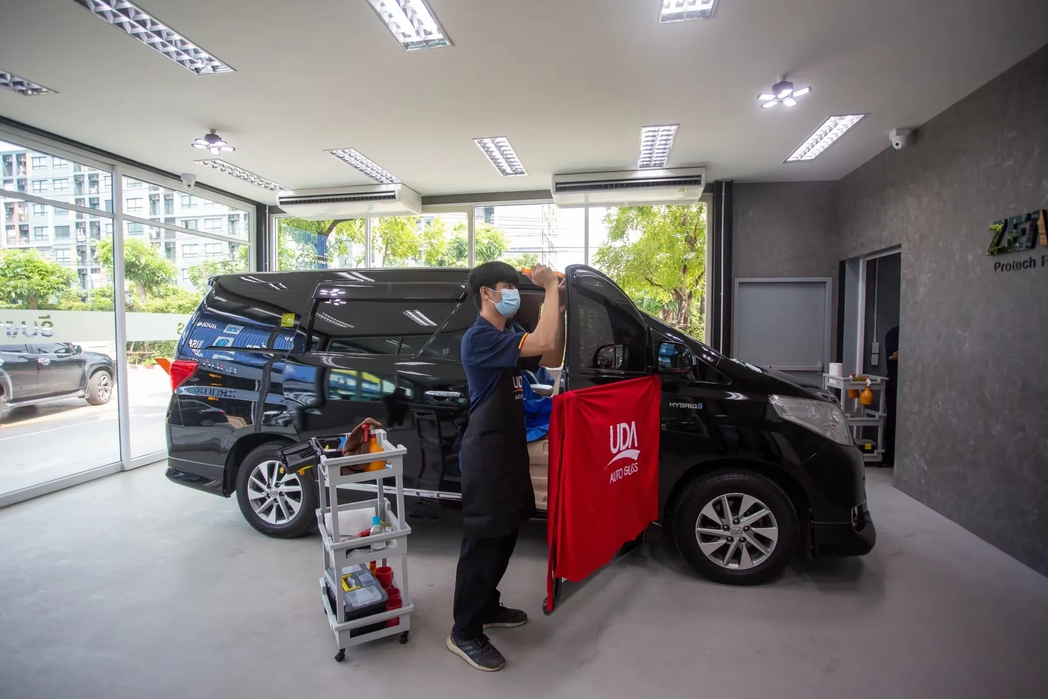 ปกป้องความร้อนและรังสี UV/IR